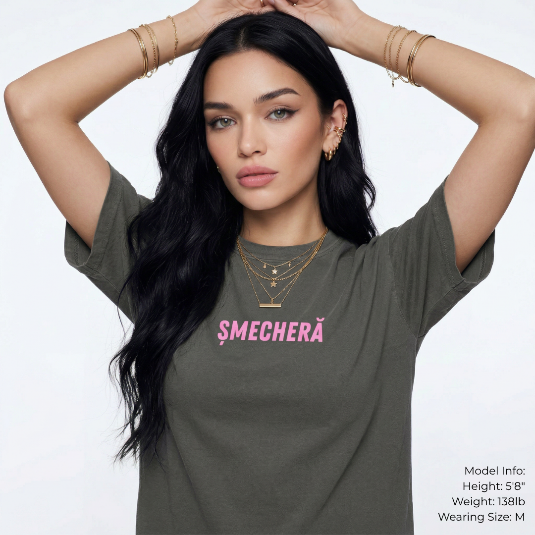 Romanian Șmecheră Boxy Tee