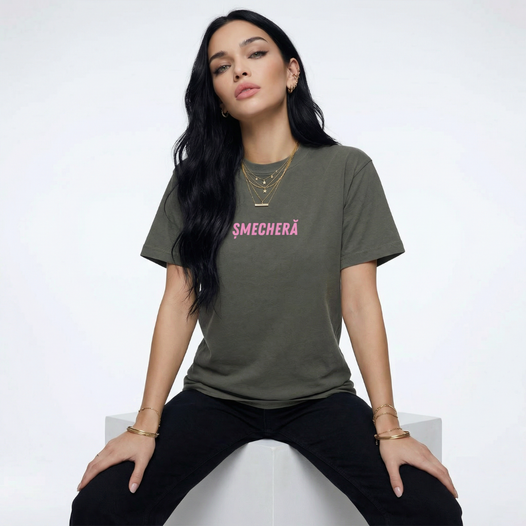 Romanian Șmecheră Boxy Tee