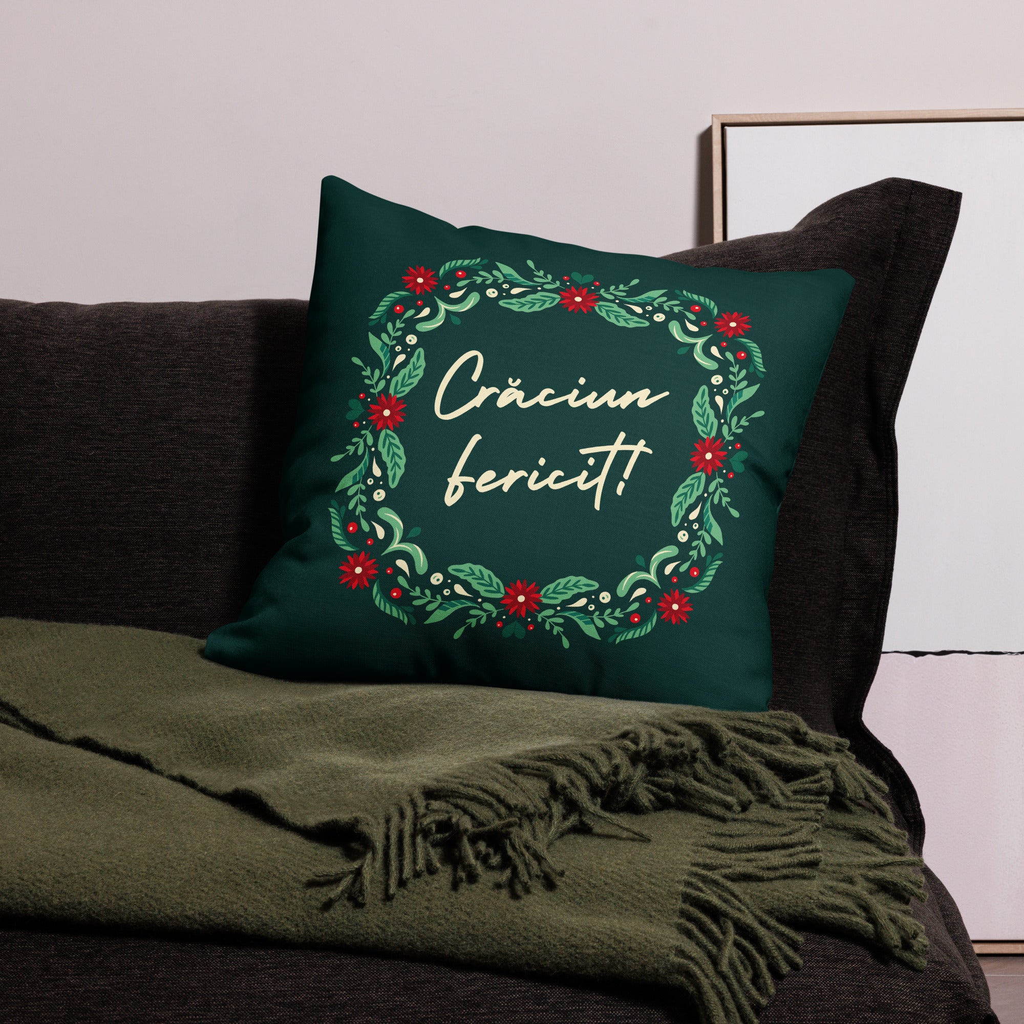 Romanian Christmas pillow case with green wreath and text Crăciun Fericit – Balkanish design